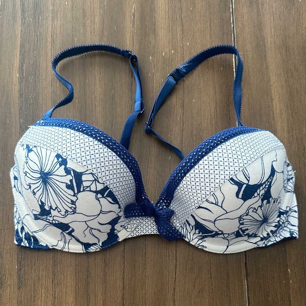Gilligan & O’Malley push up bra 34B*